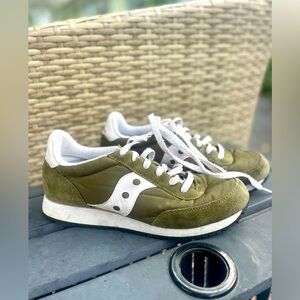 FREE SHIP Saucony Logan mv womens sneakers